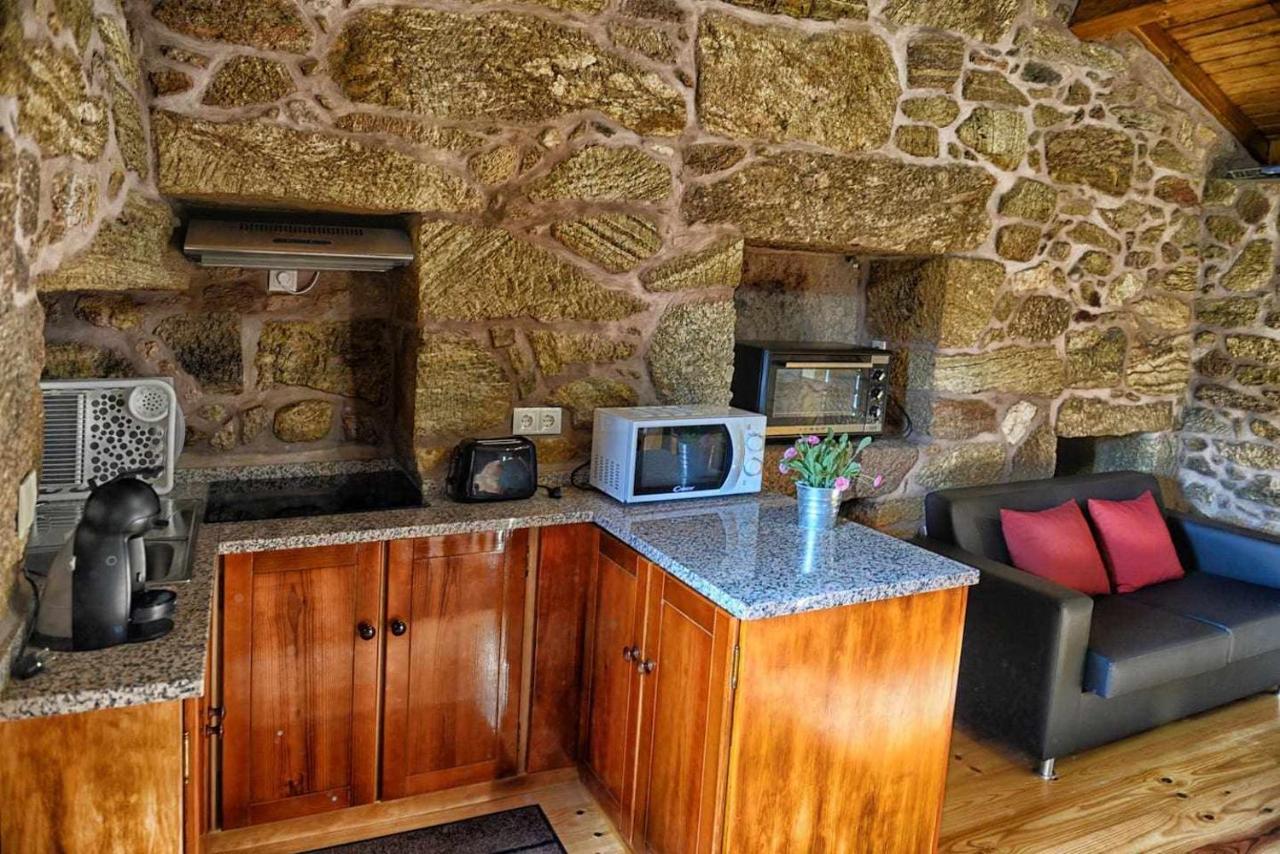 Casa Das Vinhas Camelias De Bastoturismo Rural Celorico De Basto Ngoại thất bức ảnh