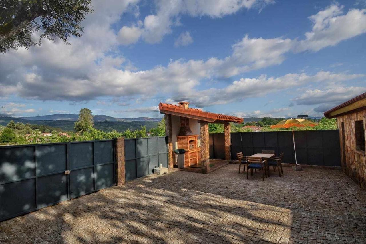 Casa Das Vinhas Camelias De Bastoturismo Rural Celorico De Basto Ngoại thất bức ảnh